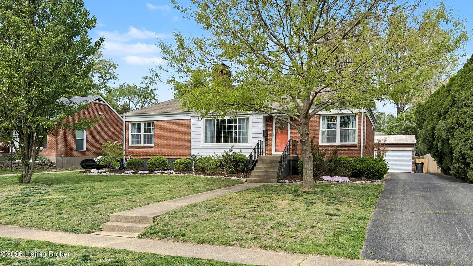 2525 Wendell Ave photo 1