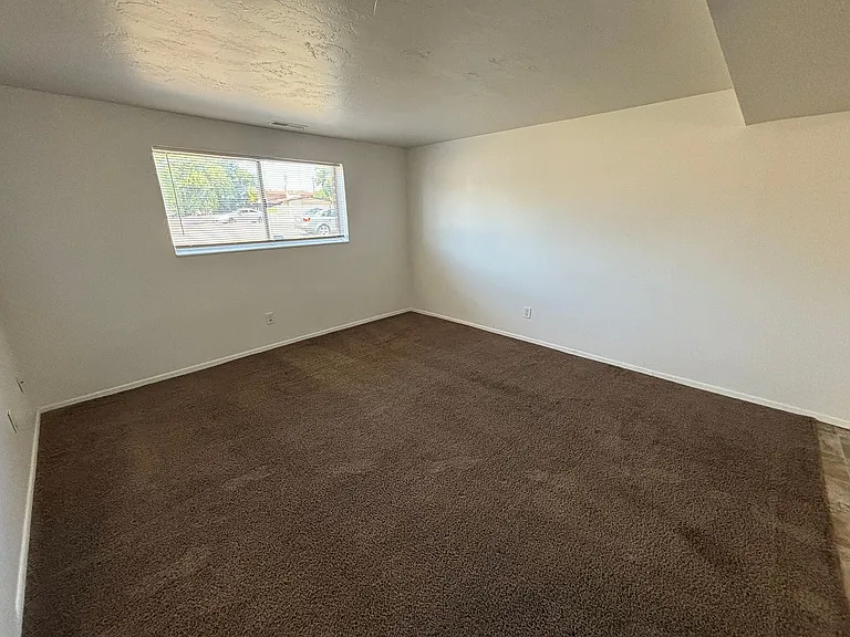 3359 W 4100 S — Photo 10