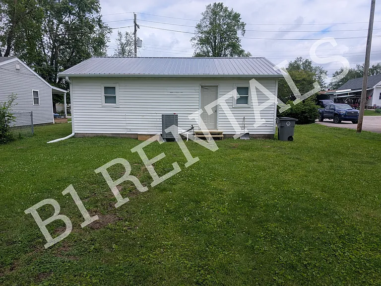 1020 Bennett St — Photo 8