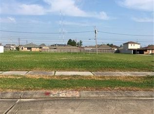 3804 Despaux Dr, Chalmette, LA 70043