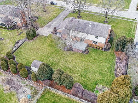 4th image of 9470 Meadow Woods Ln