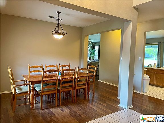 3rd image of 1103 Jordan Ln