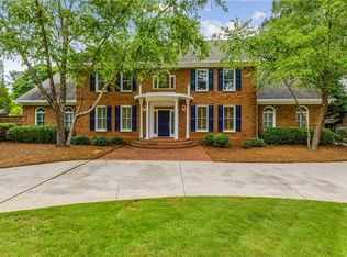 6203 Crestview Dr SE, Covington, GA 30014