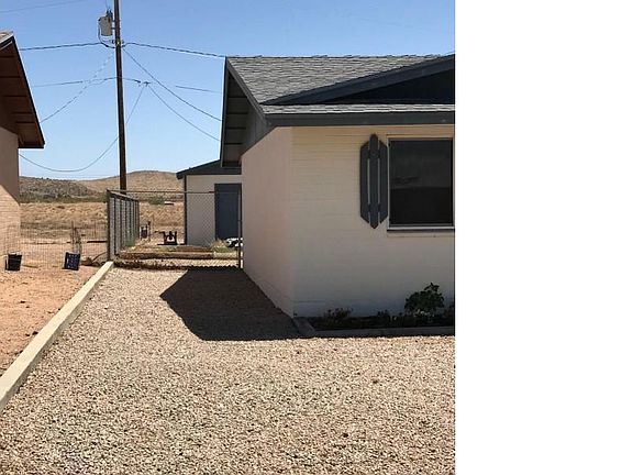 3rd image of 2822 Margaret Ave