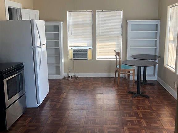 2nd image of 10530 S Padre Island Dr Ste A