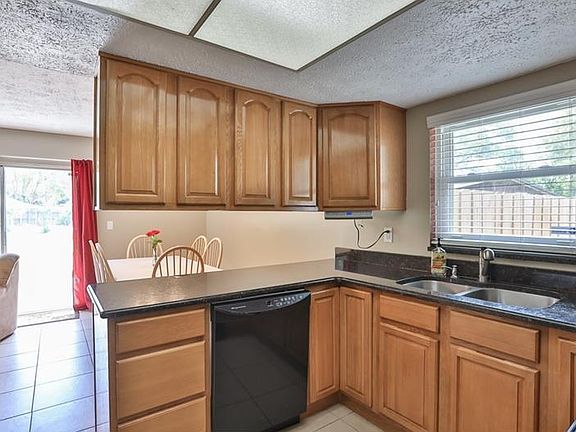 3rd image of 1230 Tulipwood Dr