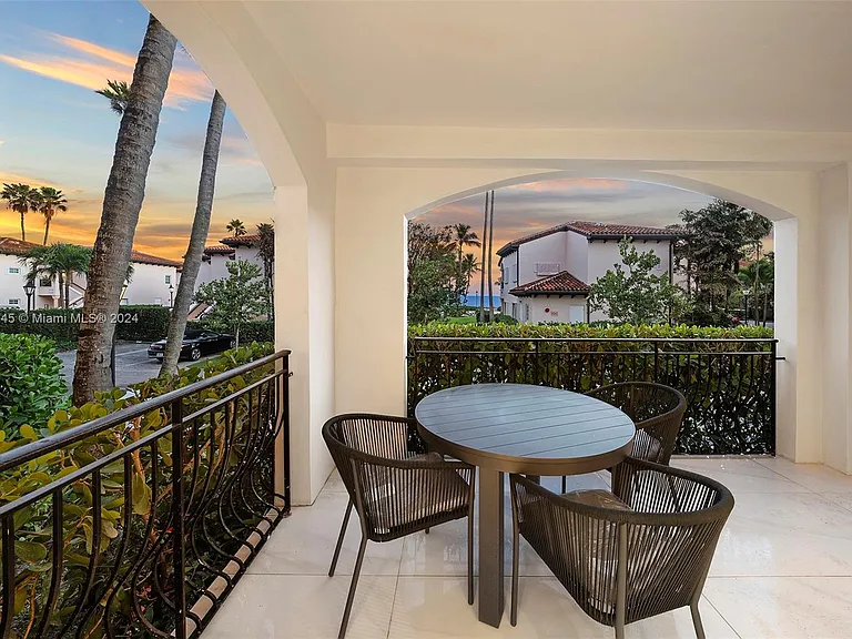 19115 Fisher Island Dr #19115 — Photo 6