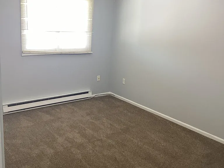 5586 Lapeer Rd — Photo 38