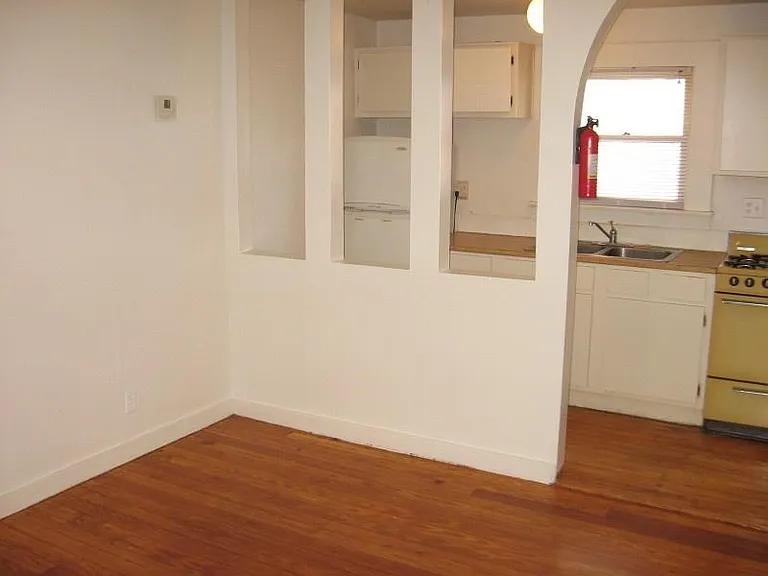 2520 Hopkins St #K — Photo 3