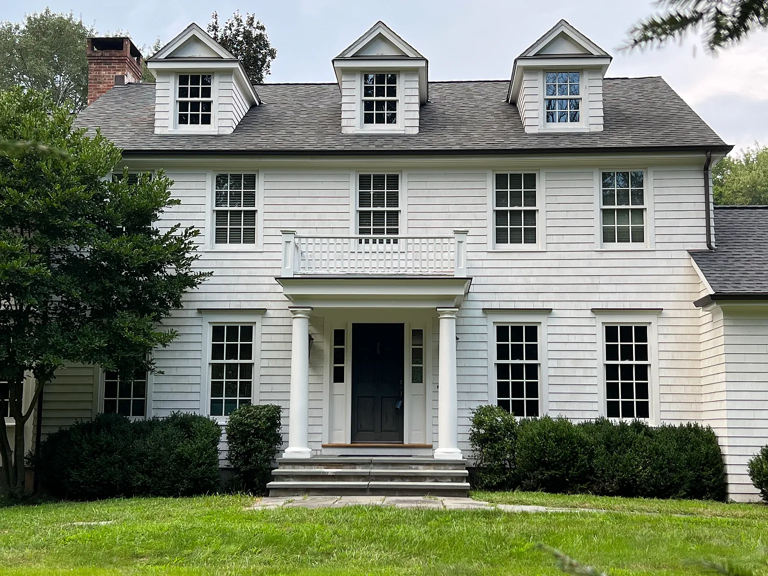 120 Merwins Ln — Photo 1