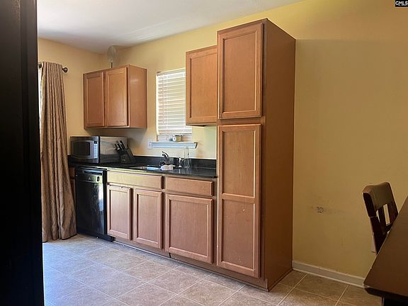 4th image of 232 Sunday Silence Ln