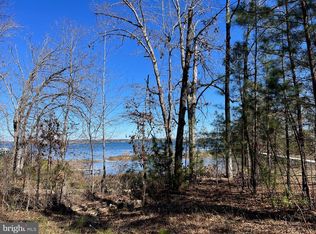 1 Deep Harbor Ln, Lancaster, VA 22503