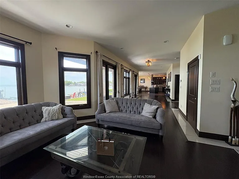 236 Shoreview Ct — Photo 9