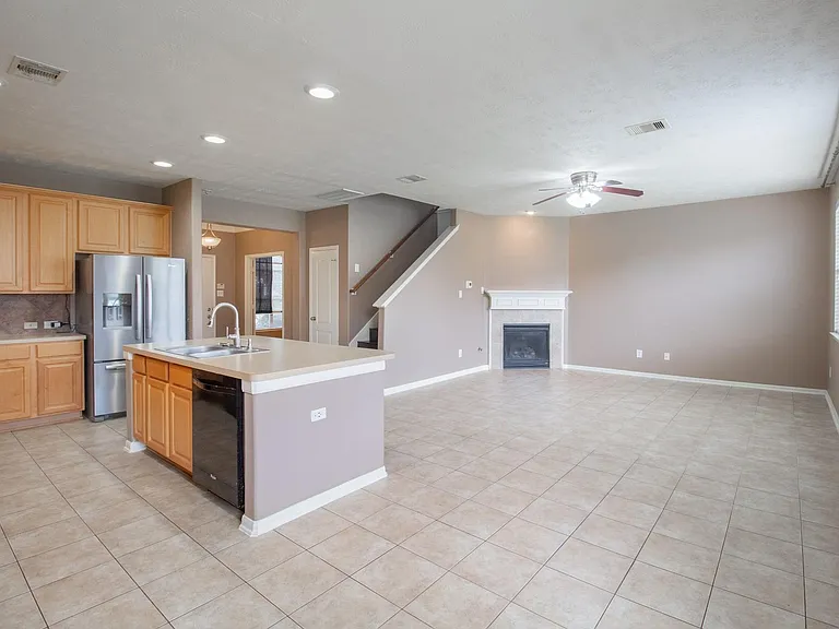 6126 Menor Crest Dr — Photo 5