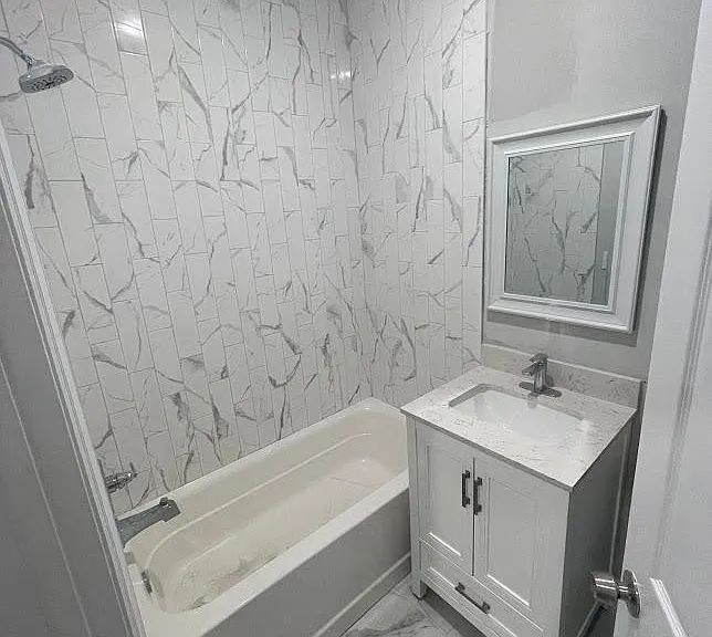195 Rosa Parks Blvd — Photo 5