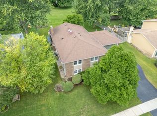 6840 Springside Ave, Downers Grove, IL 60516