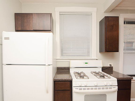 2nd image of 7014 N Paulina St #2