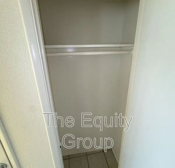 2100 North Ave #C — Photo 11