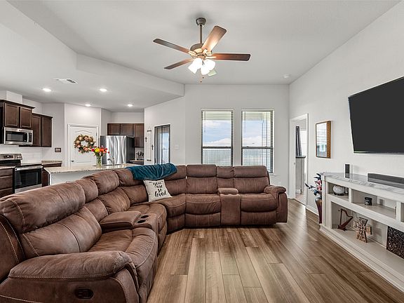 4th image of 11100 Solar St