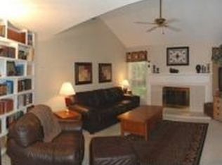 8135 Sunny Ridge Dr, Houston, TX 77095