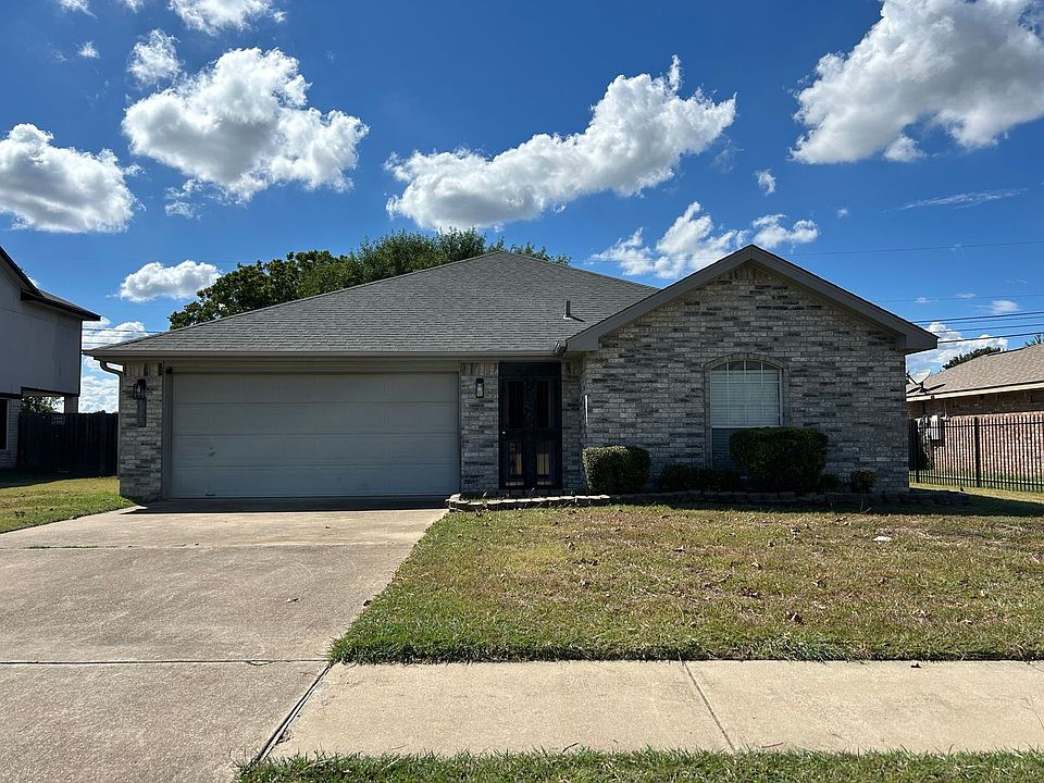 1st image of 4409 Bowles Dr