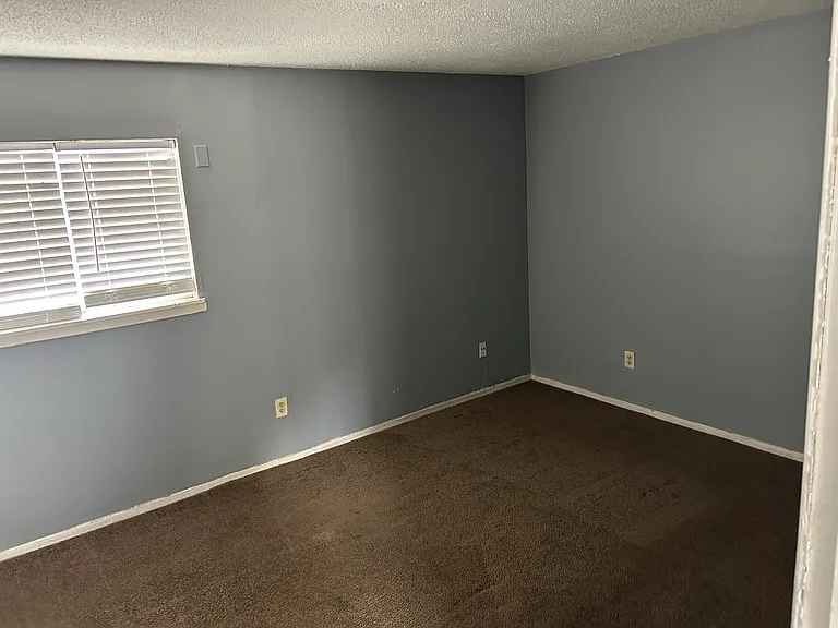 6-1287 E Raines Rd — Photo 4
