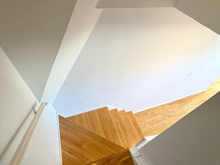 61 Christopher St #5C — Photo 17