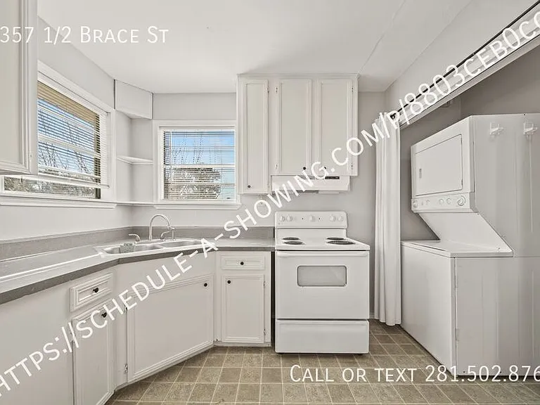 7357 1/2 Brace St — Photo 8