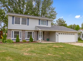 1159 Hecker Ct, Elgin, IL 60120