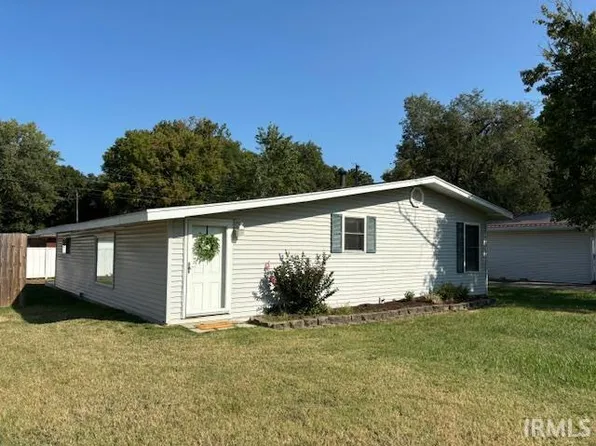 106 William St, Vincennes, IN 47591