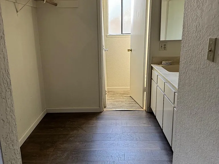 Master Bedroom with En Suite Bathroom, dual sinks and 2 large closets with Pergo Flooring.