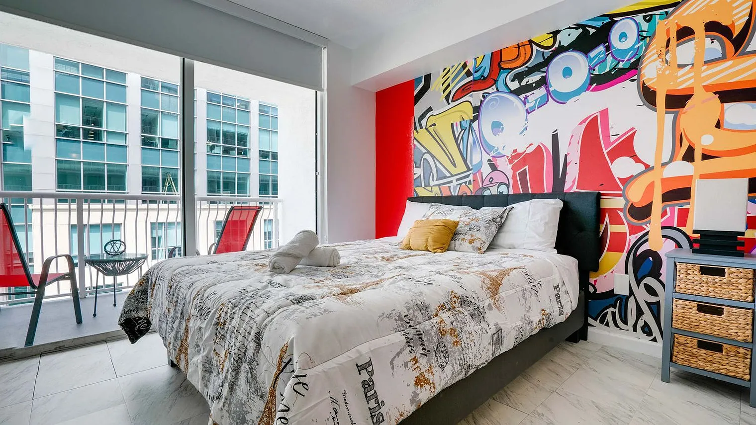 1 bed, 1.0 bath, 419 sqft, $2,428 — Photo 1