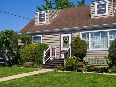 11 Barbara Drive, South Farmingdale, NY, 11735