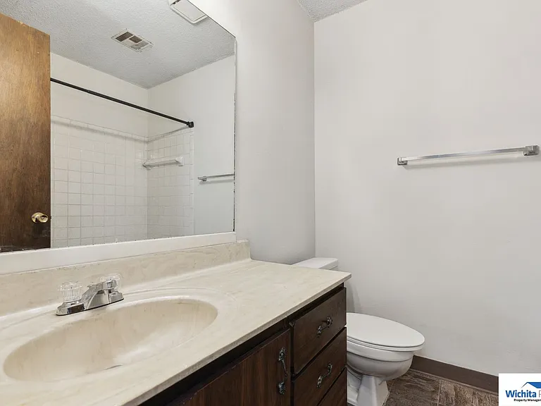 1713 N Arkansas Ave — Photo 11