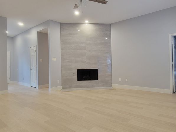 424 Ambrose Dr