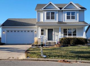 10 Yarrow Cir, Madison, WI 53719