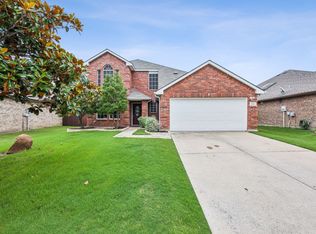 1521 Cardinal Way, Aubrey, TX 76227