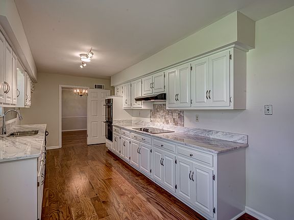 5th image of 2343 Brachton Ave