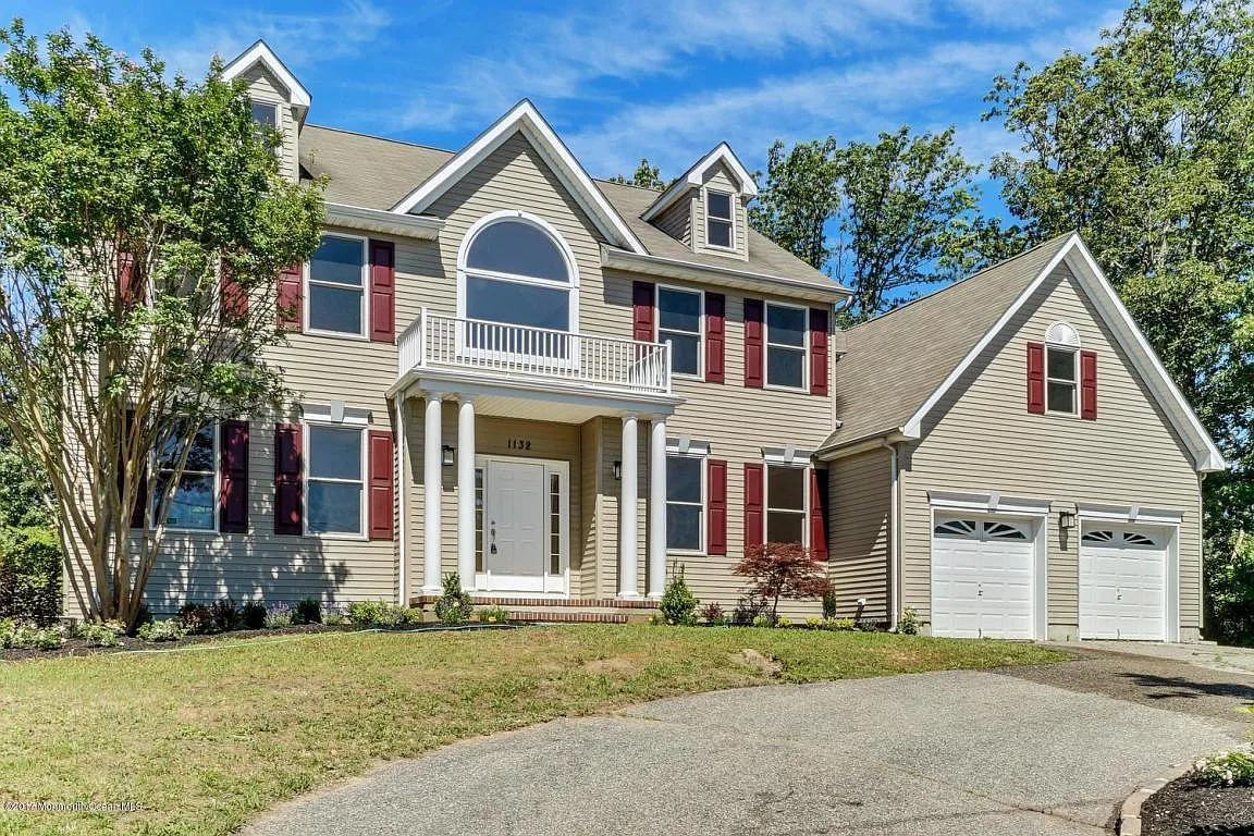 1132 Indian Hill Rd photo 1