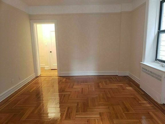 4th image of 832 Ocean Ave #M1