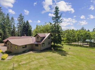 33940 County Line Dr, Bigfork, MT 59911