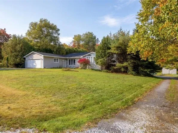 4 Hughes Cres, Quispamsis, NB E2E 2S9
