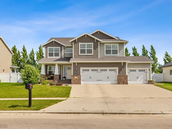 3893 47th Ave S, Fargo, ND 58104