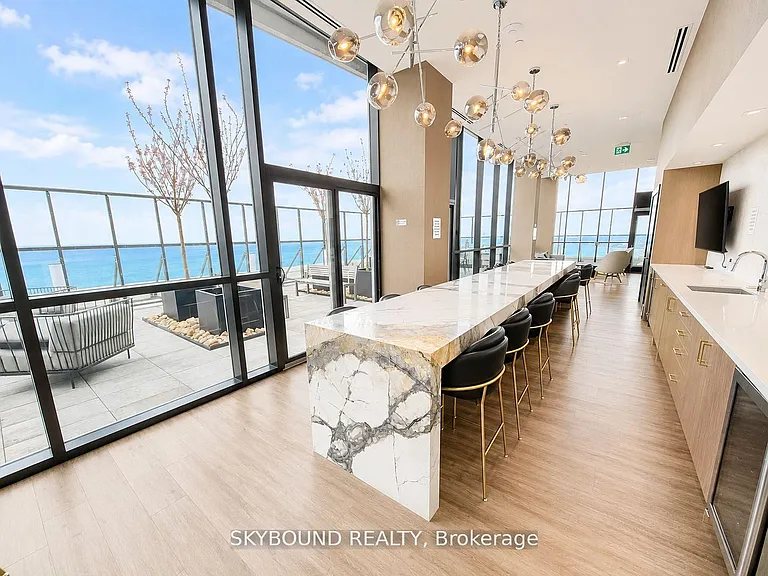 385 Winston Rd #6 — Photo 29