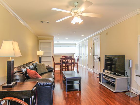 5th image of 3950 Cherokee Woods Way APT 209