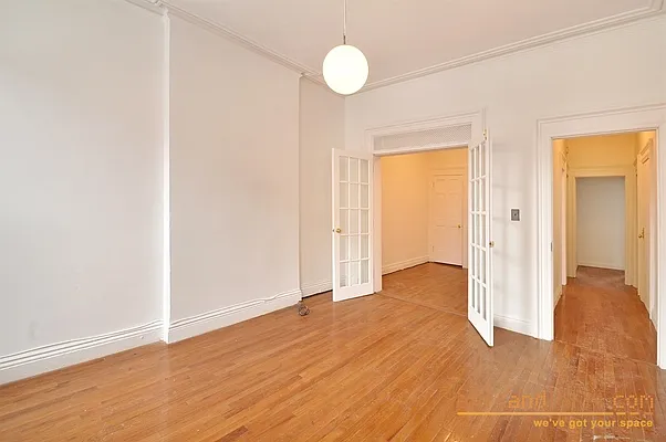 Rented by aptsandlofts.com | media 7