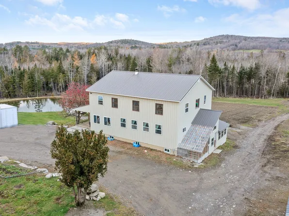 68 Dunn Road, Dexter, ME 04930