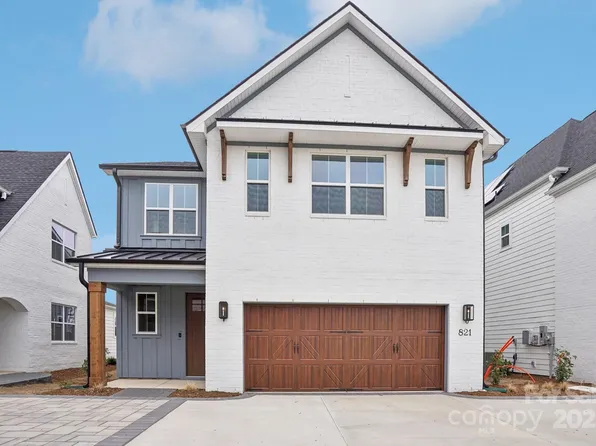 821 Terra Dr, Tega Cay, SC 29708