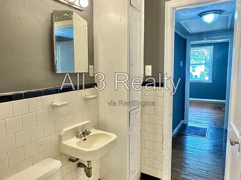 208 Bradley Dr — Photo 29