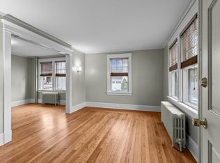 10 Brinley St #1, Newport, RI 02840